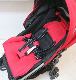 スティック　コスメクルール　レッド＆ブラック