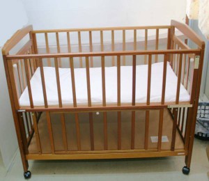 ベビーベッド グランドール社 製
