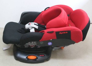 アップリカ due シート＆ベッド620　レッド＆ブラック