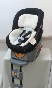 エールベベ クルットCL ブラック