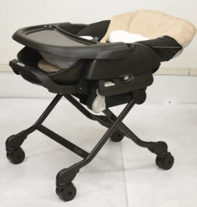 ネムリラ AUTO SWING BEDi / ベディ キャラメルベージュ