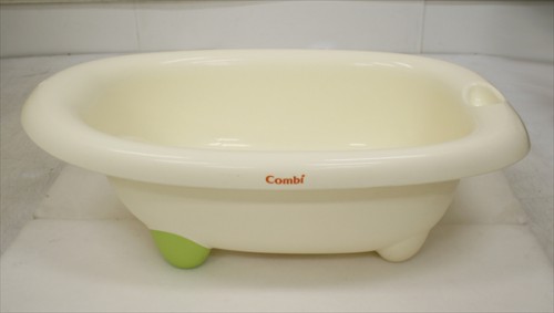 ベビーバス コンビ