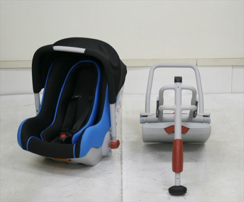 クラス0+ISOFIX ブラック・ブルー