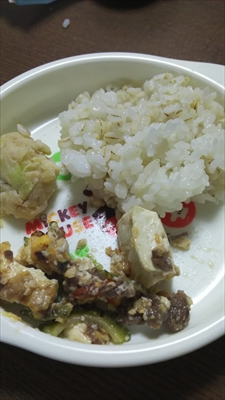 ちびちび怪獣の離乳食