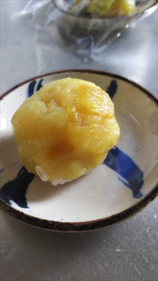 ちびちび怪獣の離乳食