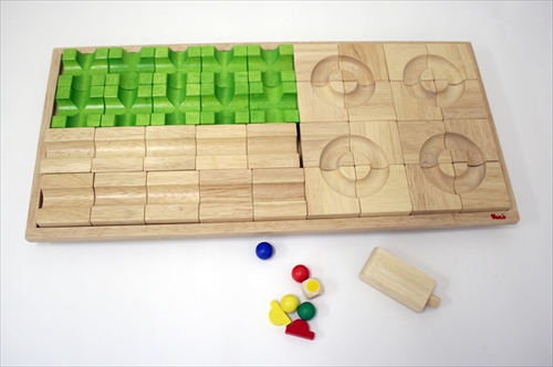 商品No.329　立体迷路遊び　マザベル