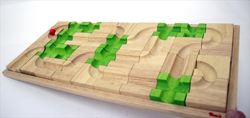 商品No.329　立体迷路遊び　マザベル