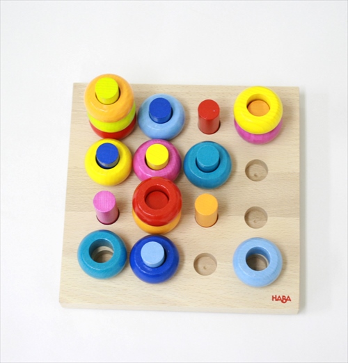 商品No.212　にじいろリング　ペグ遊び