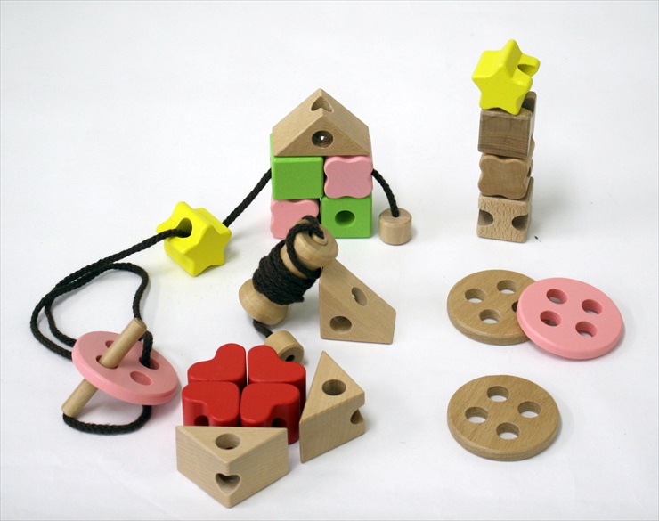 商品No.226 あそび広がるつみき ソーイングセット