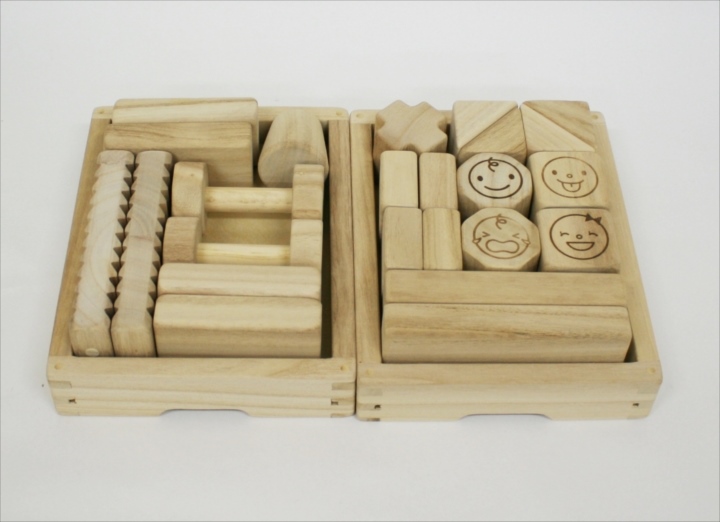 商品No.062 はじめてのつみき キリコロ 24ピースセット