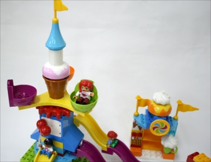 商品No.228 デュプロ®のまち "おおきな遊園地"