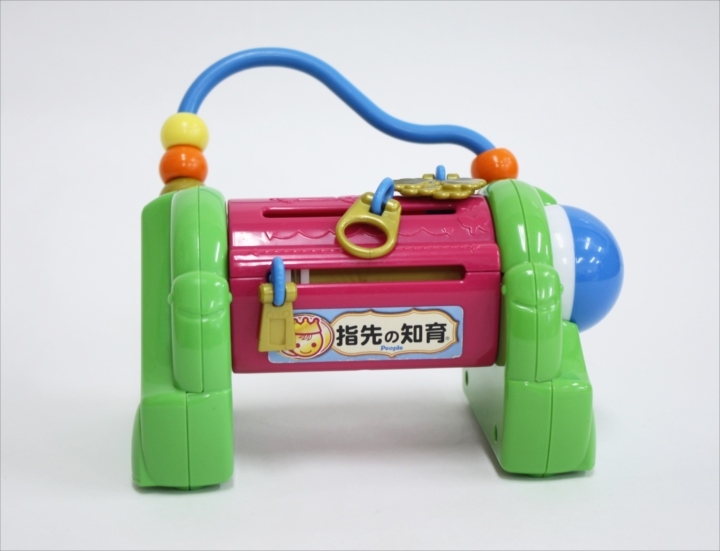 商品No.079 指先の知育 引っぱってたら動いちゃった集中コースター