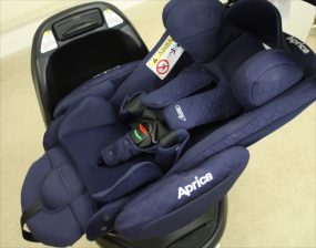 フラディア グロウ ISOFIX プレミアム ネイビー