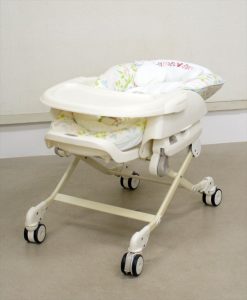 ベビーステーション ミッキーマウス ホワイトグラス