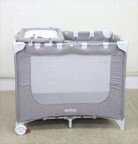 ポータブルベビーベッド おむつ替えテーブル付 グレー
