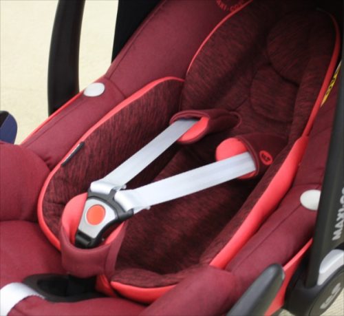 マキシコシ ペブル プロ アイサイズ MaxiCosi Pebble Pro i-size エッセンシャルレッド