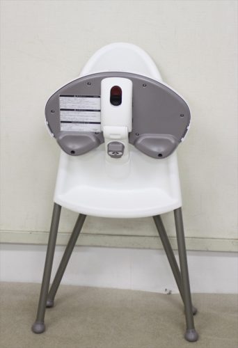ハイチェア ホワイト/グレー ハーネス付 ベビービョルン製