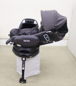 フラディア グロウ ISOFIX 360° セーフティ プレミアム シルバーパール