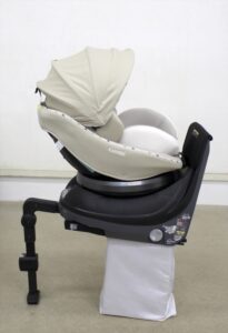 クルムーヴ スマート ISOFIX エッグショック JN-570 ベージュ