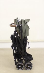 ラクーナ ビッテ クッション 2021 ヴィ―ゼ カーキ