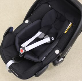 マキシコシ ペブル プロ アイサイズ MaxiCosi Pebble Pro i-size エッセンシャルブラック